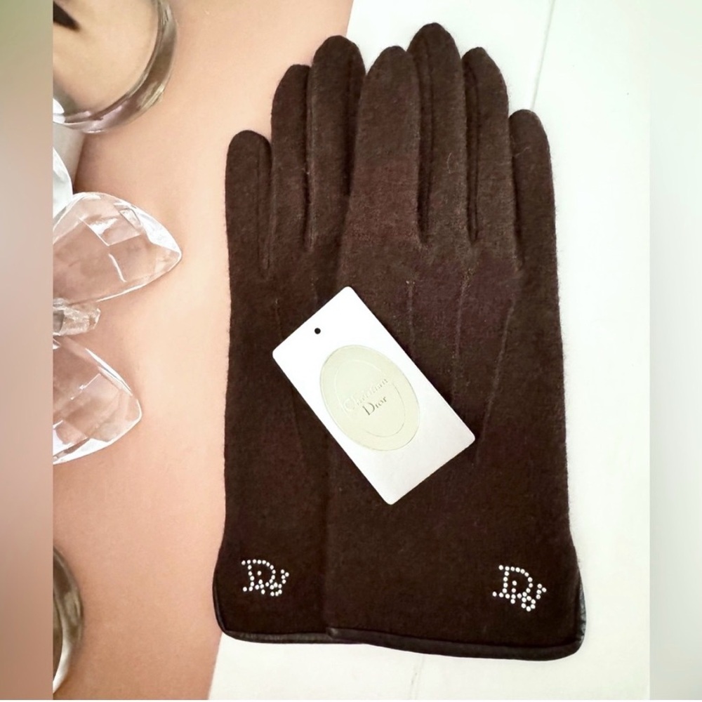 New Vintage Dior Brown Cashmere Gloves